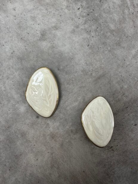 Alternative view of Leaf Earings