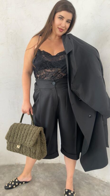 Alternative view of Haley Bermuda