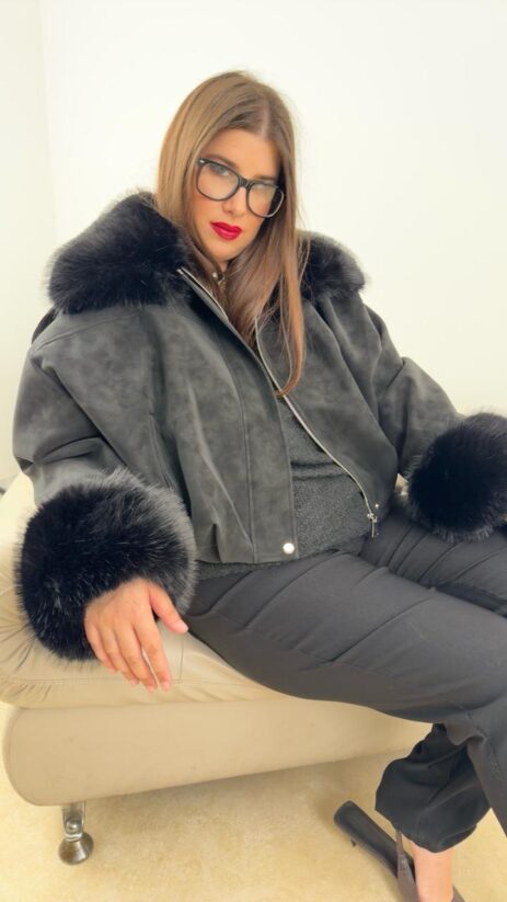 Alternative view of Dali Jacket