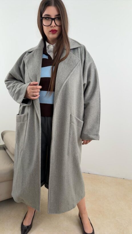 Alternative view of Dona Coat