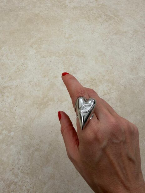 Alternative view of Chiara Ring