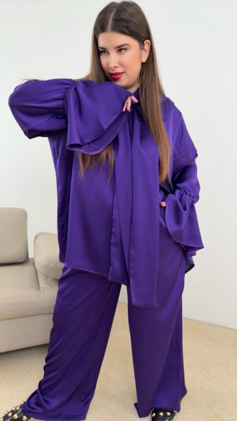 Alternative view of Kleio Shirt