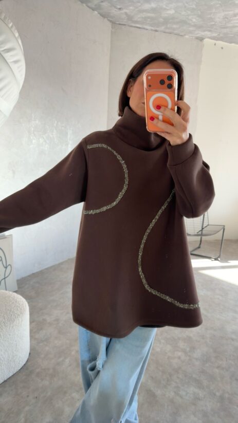 Alternative view of Round Blouse