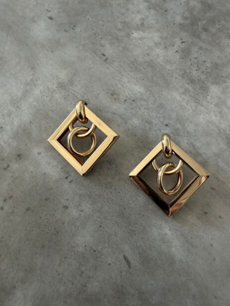 Squared Earing